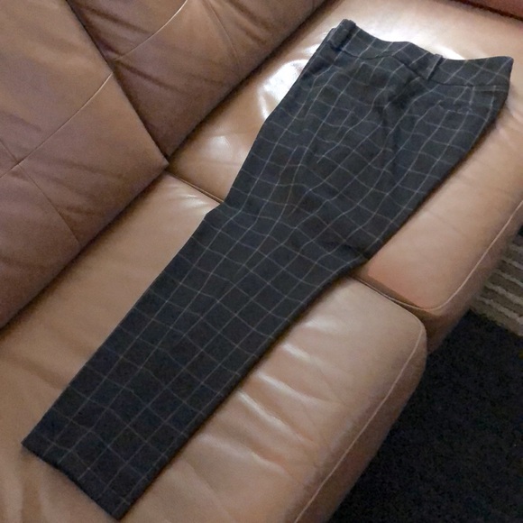 CALVIN KLEIN (12) Solid dress plaid ankle suit pants with large belt loops - Picture 2 of 16